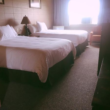 Vegreville Garden Inn Екстер'єр фото