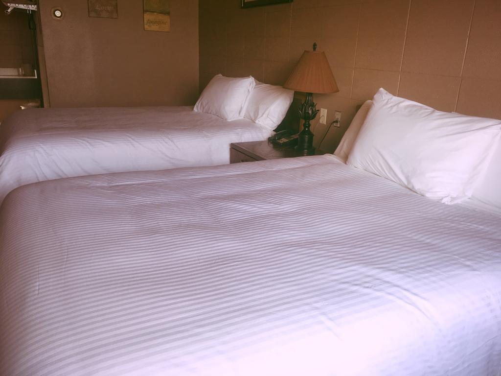 Vegreville Garden Inn Екстер'єр фото