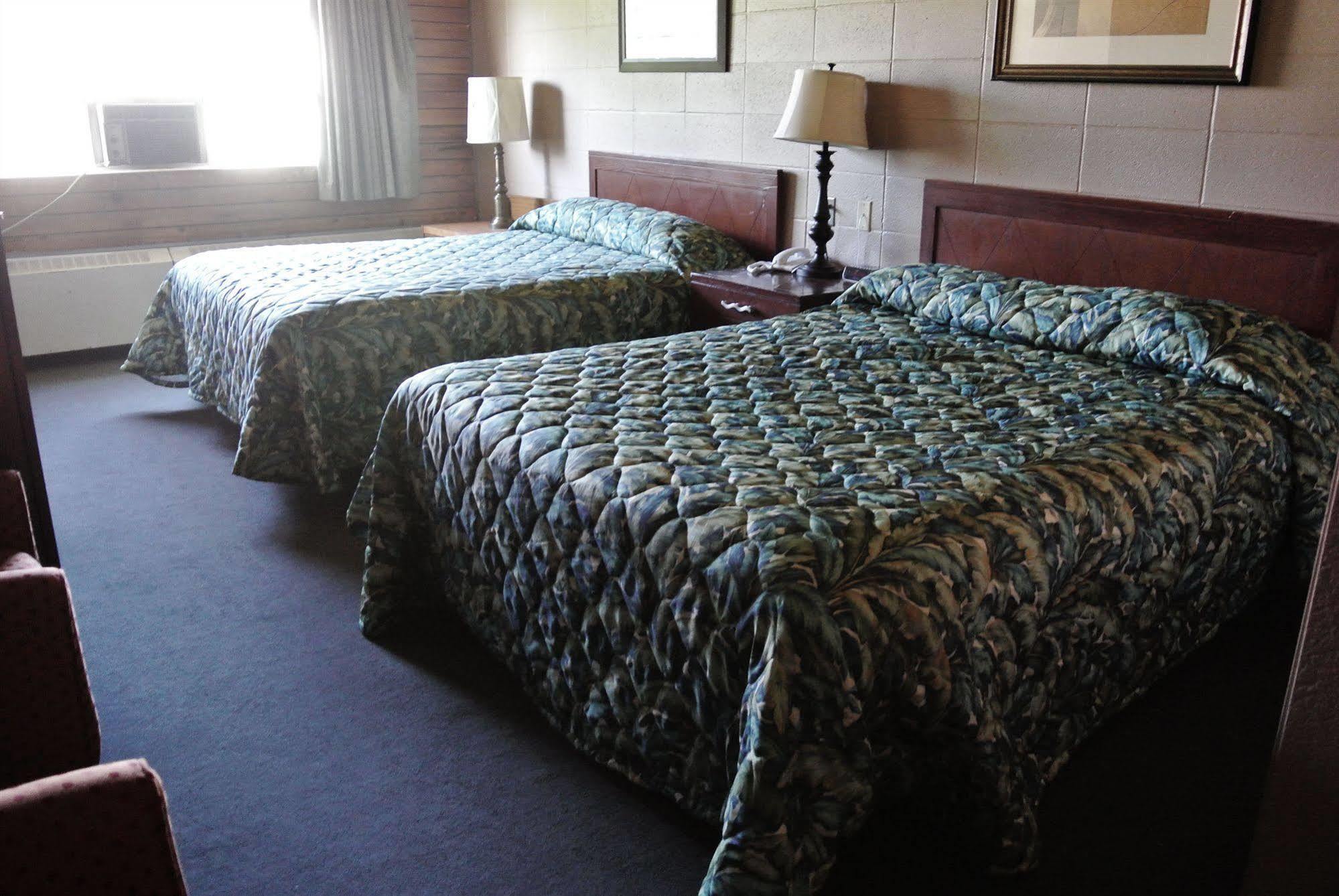 Vegreville Garden Inn Екстер'єр фото